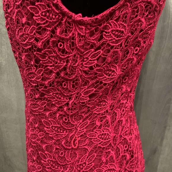 White House Black Market Bright Red Lace Straight Skirt Dress Women's Size 2 - Picture 5 of 10
